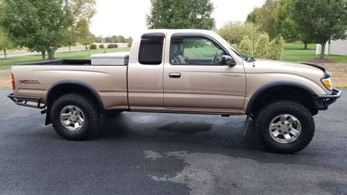 1999 Toyota Tacoma SR5 Xtra Cab TRD offroad 4x4 2.7l manual for sale in Clayton, DE