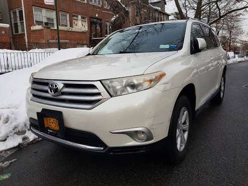 2012 Toyota Highlander AWD 8-PASS 69K Miles - - by for sale in Brooklyn, NY