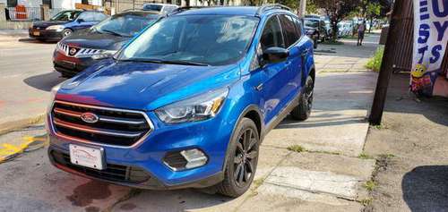 2017 Ford Escape LIKE NEW for sale in Brooklyn, NY