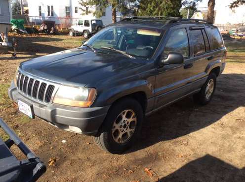 Jeep Grand Cherokee - cars & trucks - by owner - vehicle automotive... for sale in Warwick, RI