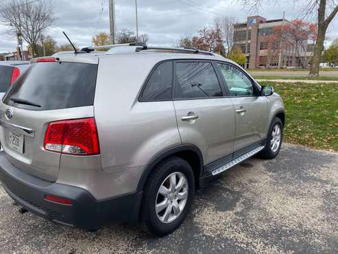 2013 Kia Sorento awd - cars & trucks - by owner - vehicle automotive... for sale in Madison, WI