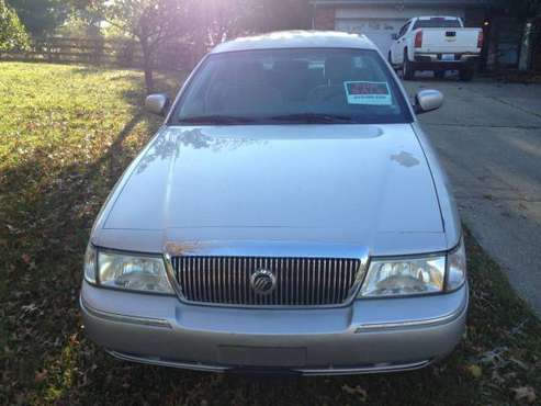 2003 MERCURY GRAND MARQUIS - cars & trucks - by owner - vehicle... for sale in Florence, OH