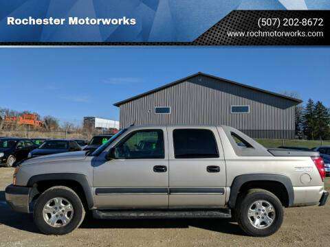 2004 Chevy Avalanche - cars & trucks - by dealer - vehicle... for sale in Rochester, MN