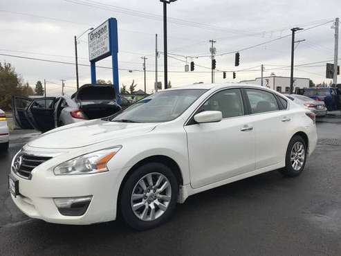 2015 Nissan Altima - Financing Available! - cars & trucks - by... for sale in Brooks, OR