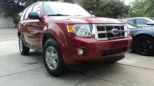 2012 FORD FORD ESCAPE ALL WHEEL DRIVE for sale in Dearborn Heights, MI
