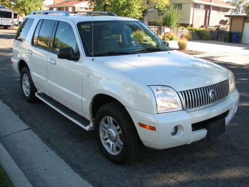 2003 Mercury Mountaineer Premier AWD V8 "Pristine" - cars & trucks -... for sale in West Valley City, UT