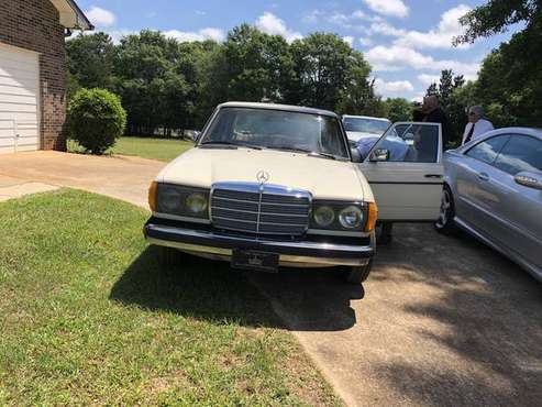 1981 Mercedes 240D for sale in Barnesville, GA