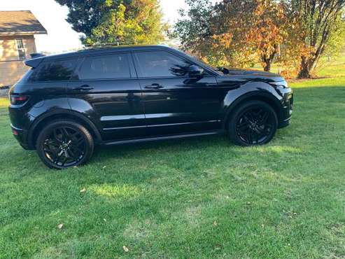 Range Rover Evoque - Beautiful - cars & trucks - by owner - vehicle... for sale in PUYALLUP, WA
