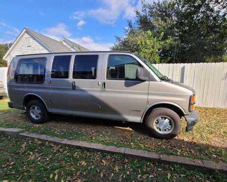 2000 Chevy Express Van Gulf Stream - cars & trucks - by owner -... for sale in Marlin, TX
