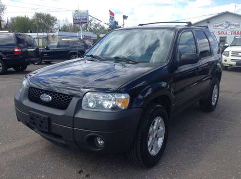 2005 Ford Escape XLT - - by dealer - vehicle for sale in Cambridge, MN