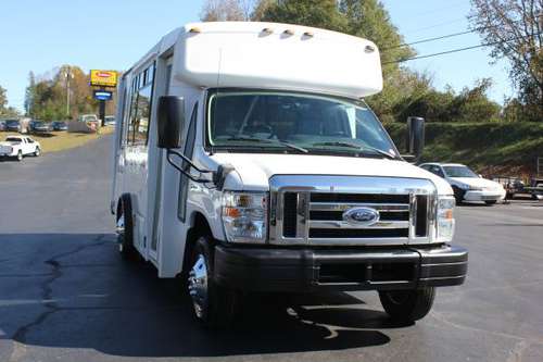 2013 Ford E-350 8 passanger wheelchair bus - cars & trucks - by... for sale in Greenville, SC