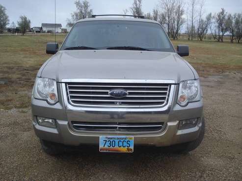 2008 Ford Explorer - cars & trucks - by owner - vehicle automotive... for sale in Grand Forks, ND