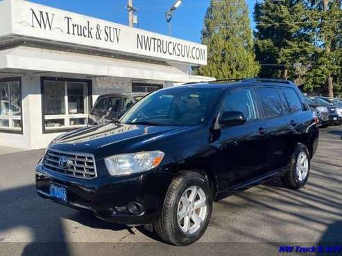 2010 Toyota Highlander AWD 3Row Moon Roof Local SUV - cars & trucks... for sale in Milwaukee, OR