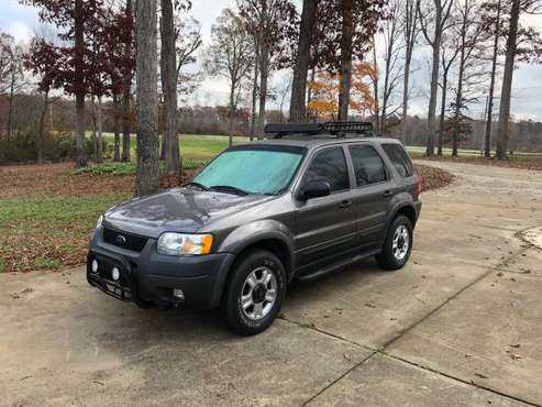 2002 Ford Escape XLT - cars & trucks - by owner - vehicle automotive... for sale in Columbia, SC