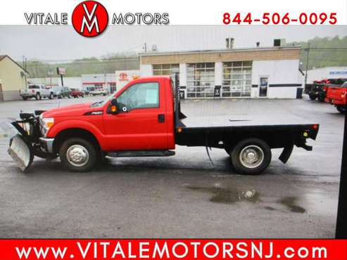 2015 Ford Super Duty F-350 DRW REG CAB 4X4 FLAT BED 40K MILES for sale in south amboy, IL