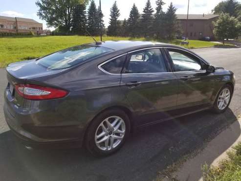 2015 Ford Fusion SE: CLEAN Low miles - 35,300 for sale in Saint Paul, MN