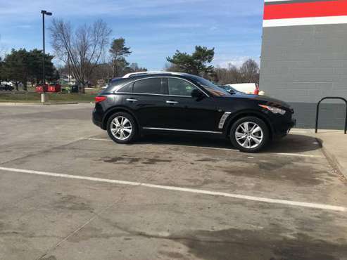 2014 Infiniti QX70 - cars & trucks - by owner - vehicle automotive... for sale in Sioux Falls, SD