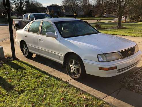 1997 Toyota Avalan - cars & trucks - by owner - vehicle automotive... for sale in Goshen, IN