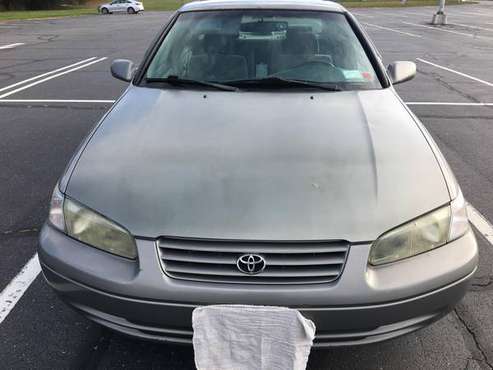 1999 TOYOTA CAMMRY LE ( GAS SAVER ) for sale in Kings Park, NY
