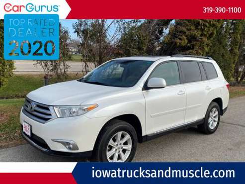 2012 Toyota Highlander 4WD 4dr with Front/rear splash guards - cars... for sale in Cedar Rapids, IA