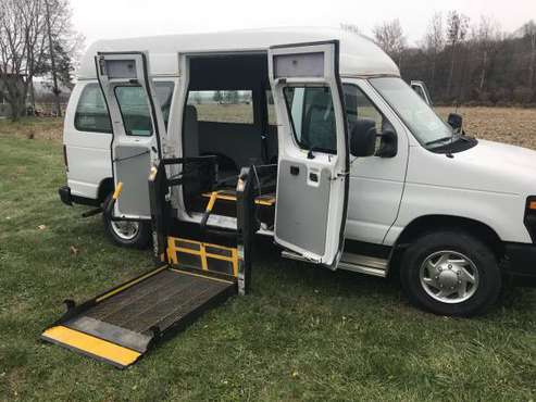 2010 Ford E250 Wheelchair Lift Van - cars & trucks - by owner -... for sale in akrport, NY