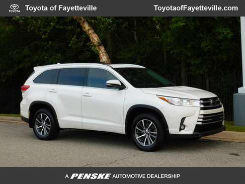 2017 *Toyota* *Highlander* *XLE V6 AWD* WHITE for sale in Fayetteville, AR