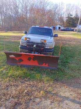 2005 Chevy 2500 HD - cars & trucks - by owner - vehicle automotive... for sale in Canterbury, CT