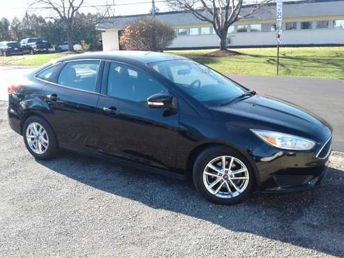 2017 FORD FOCUS SE - cars & trucks - by dealer - vehicle automotive... for sale in Massillon, OH