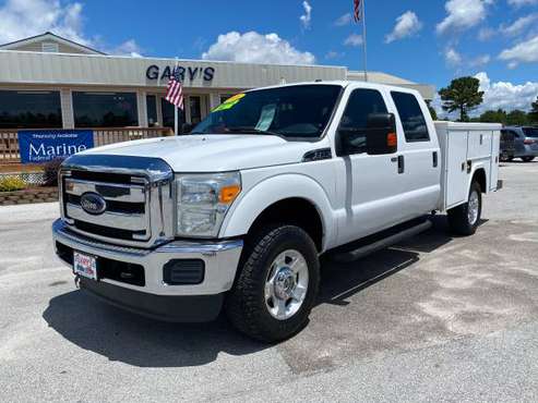 2014 FORD F350 CREWCAB 4X4 UTILITY TRUCK - cars & trucks - by dealer... for sale in Sneads Ferry, NC