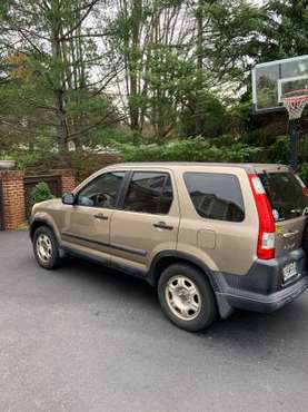 HONDA CRV - 2005 AWD - cars & trucks - by owner - vehicle automotive... for sale in Ijamsville, MD