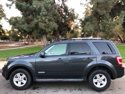HYBRID ESCAPE SUV 30+mpg City - cars & trucks - by dealer - vehicle... for sale in Claremont, CA