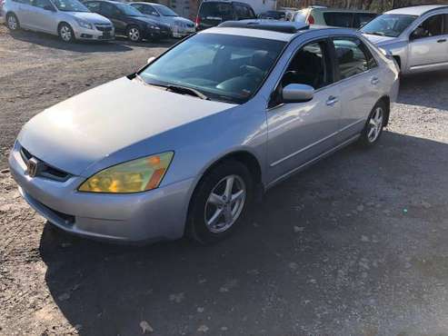 2003 HONDA ACCORD EX 5SPEED - cars & trucks - by owner - vehicle... for sale in Hyde Park, NY