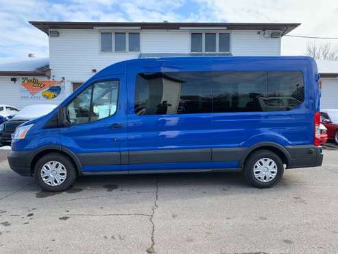 ★★★ 2018 Ford Transit 350 XLT / Medium Roof / 10 Passenger! ★★★ -... for sale in Grand Forks, MN