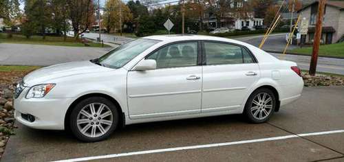 2008 Toyota Avalon Limited for sale in White Oak, PA