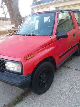 1995 Geo Tracker - cars & trucks - by owner - vehicle automotive sale for sale in Pleasant Prairie, WI