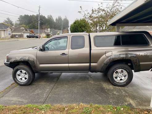 Tacoma 4x4 - cars & trucks - by owner - vehicle automotive sale for sale in Ereka, CA