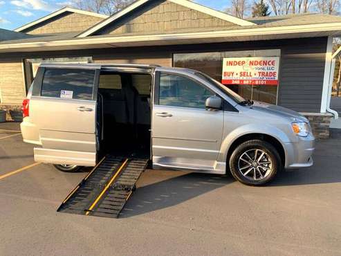 2017 Dodge Grand Caravan 4dr SXT - Wheelchair Accessible Handicap... for sale in Highland, MI