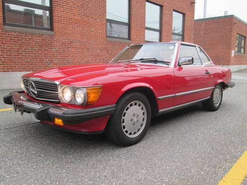 1987 MERCEDES 560 SL 67000 NICEST ONE IN THE MARKET WELL MAINITEND... for sale in Brighton, MA