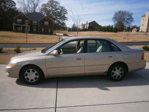 2001 toyota avalon xl loaded 2 owners (270K)hwy miles runsxxxx -... for sale in Riverdale, GA