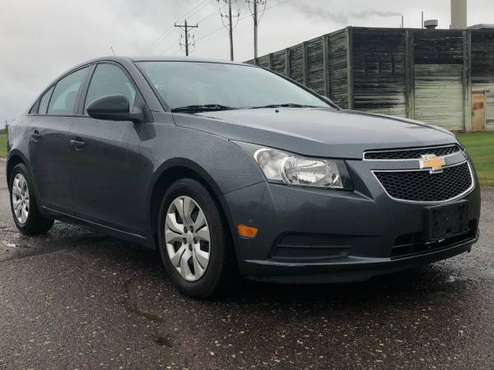 2013 CHEVY CRUZE , 4DR, AUTO, ONLY 66,XXX MILES! MINT CONDITION! for sale in Cambridge, MN