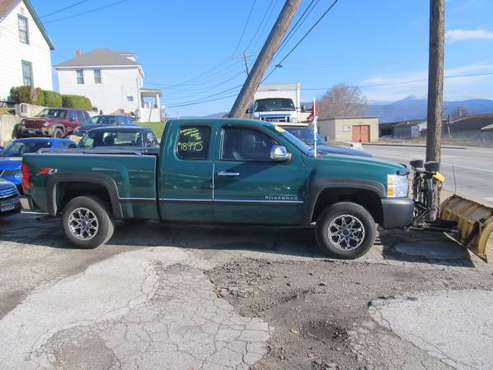 2011 chevy silverado extra cab,, plow - cars & trucks - by dealer -... for sale in Rutland, VT