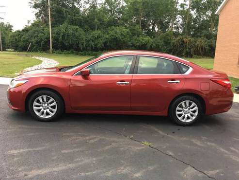 2016 Nissan Altima 2.5 - We Finance - cars & trucks - by dealer -... for sale in Columbus, OH
