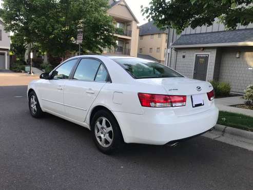 2006 Hyundai Sonata Nice Looking with only 97k miles for sale in Portland, OR