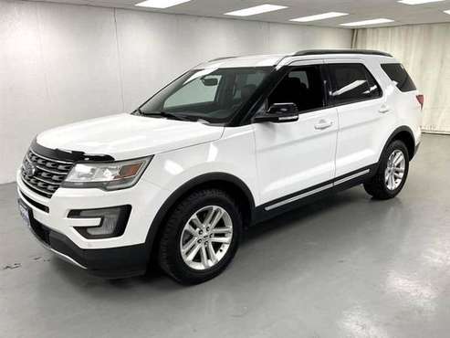 2017 Ford Explorer XLT clean 3rd row - - by for sale in Saint Marys, OH