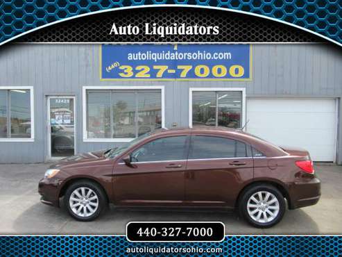 2012 Chrysler 200 TOURING ! great runner ! gas saver ! - cars & for sale in North Ridgeville, OH