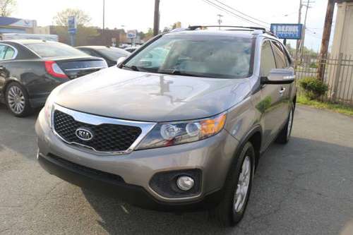 2012 KIA SORENTO LX, CLEAN TITLE, DRIVES GOOD, - - by for sale in Graham, NC
