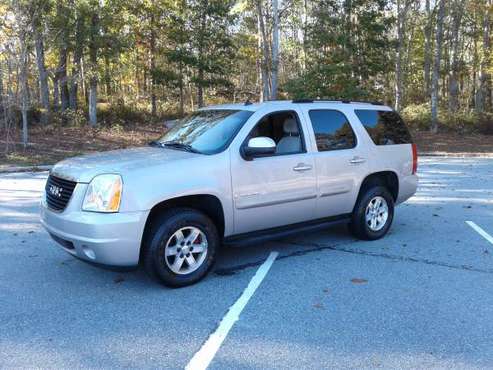 2007 GMC Yukon 4x4 with low miles/ great condition - cars & trucks -... for sale in Groton, RI