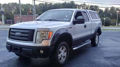 2010 ford f-150 ext.cab 4x4 with cap for sale in North East, PA