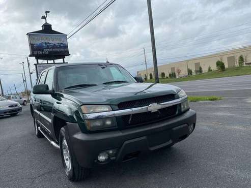2004 Chevrolet Avalanche 1500 - cars & trucks - by dealer - vehicle... for sale in Carlisle, PA