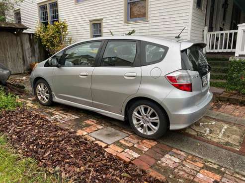 2011 Honda Fit Sport - cars & trucks - by owner - vehicle automotive... for sale in Savannah, GA